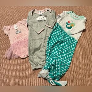 Infant girl bundle. Onesie and sleepers. 0-3m